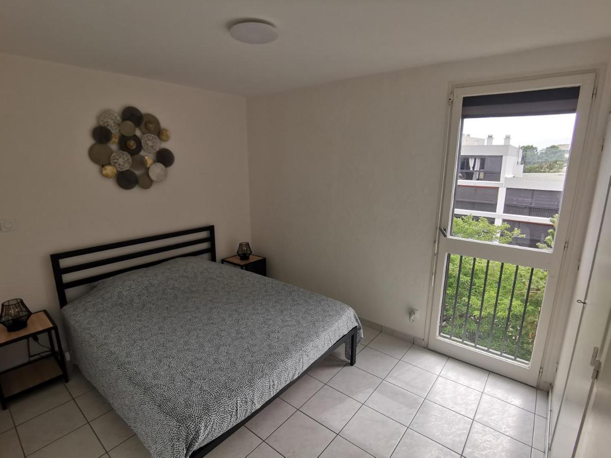 Appartement Refait A Neuf, Climatise Avec Vue Mer Et Montagne, Avec Place De Parking Privative Saint-Cyprien  Dış mekan fotoğraf